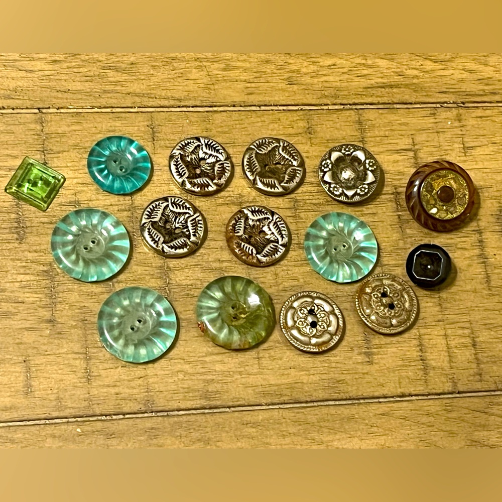 Vintage Button Lot of 15